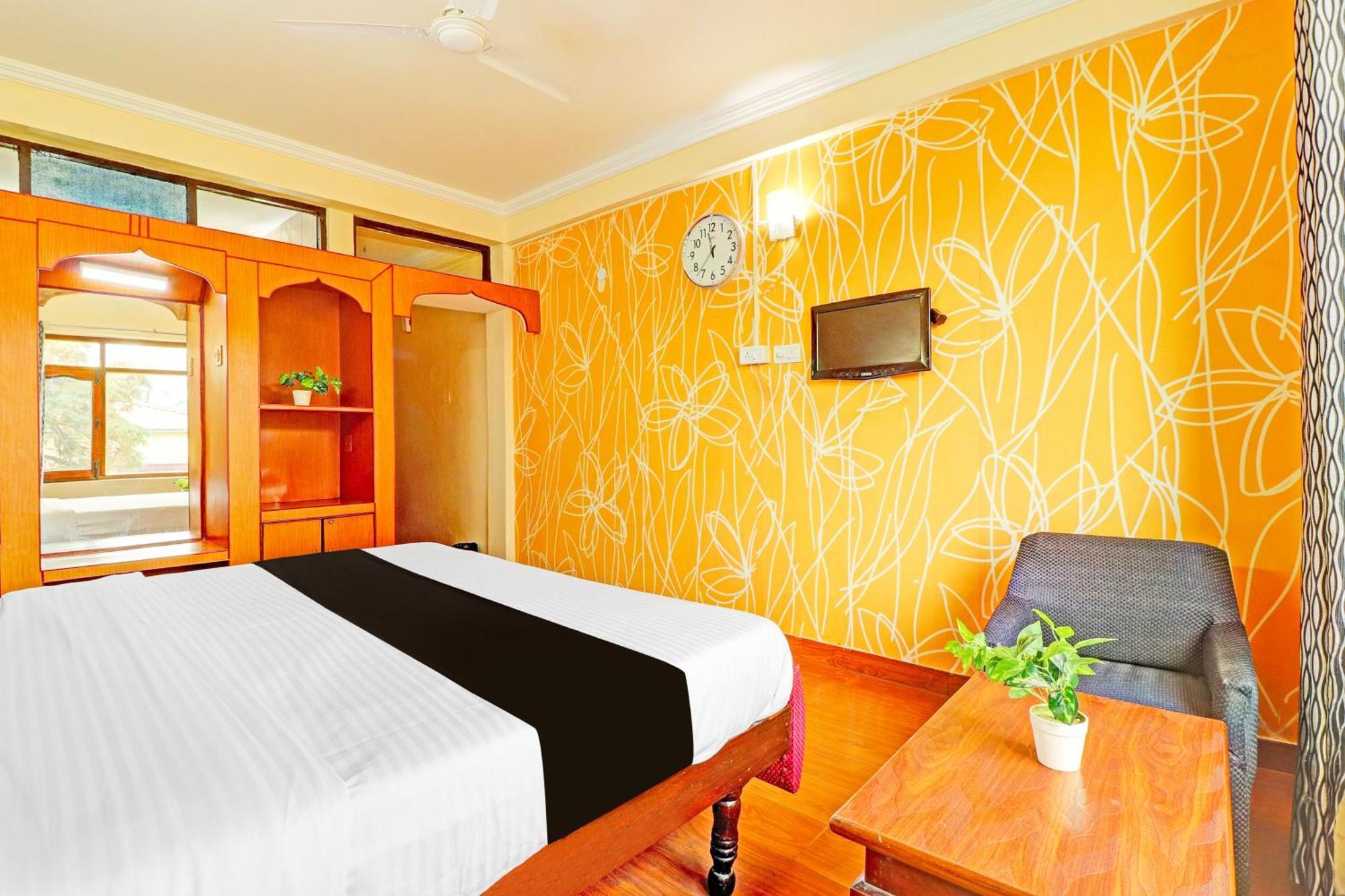 Super Collection O Pioneer Hotell Mussoorie Exteriör bild